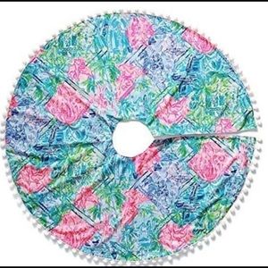Lilly Pulitzer Bohemian Queen Christmas Tree Skirt NEW - New Home | Color: Pink